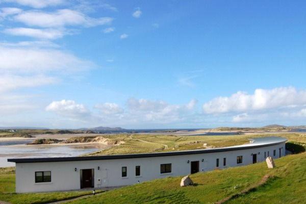 Ostan Gweedore Deluxe Apartments Bunbeg Exterior foto